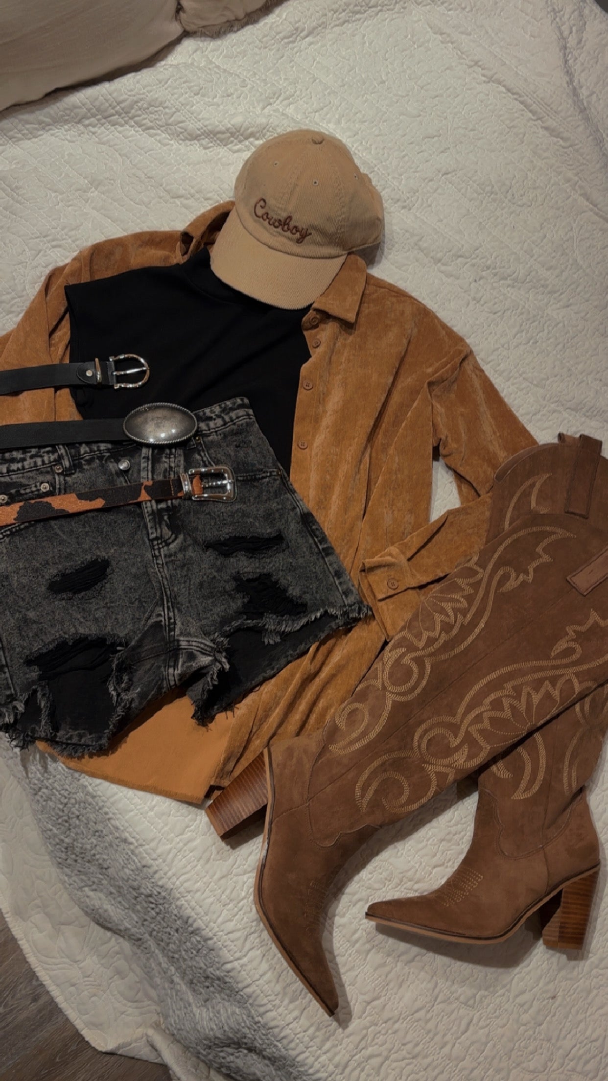 The Lana Black Short