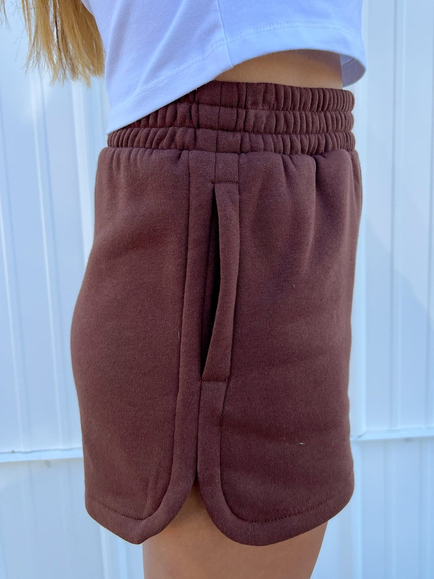 The Cowgirl Club Short in Brown