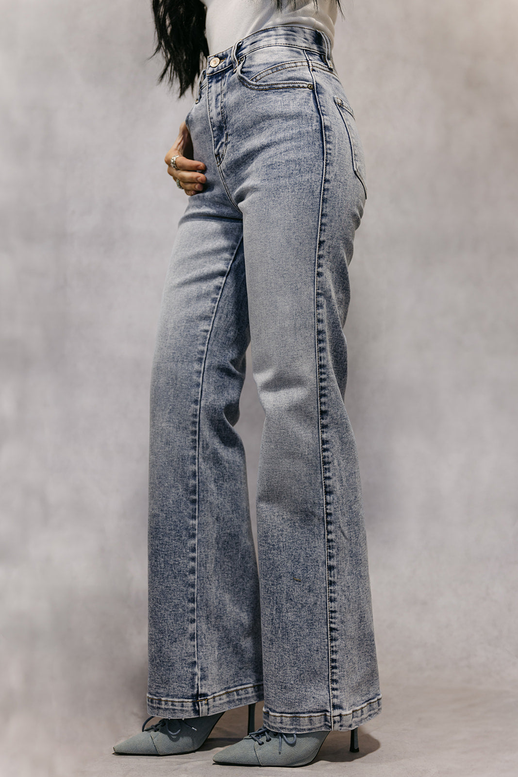 The Lara 90's Flare Jean