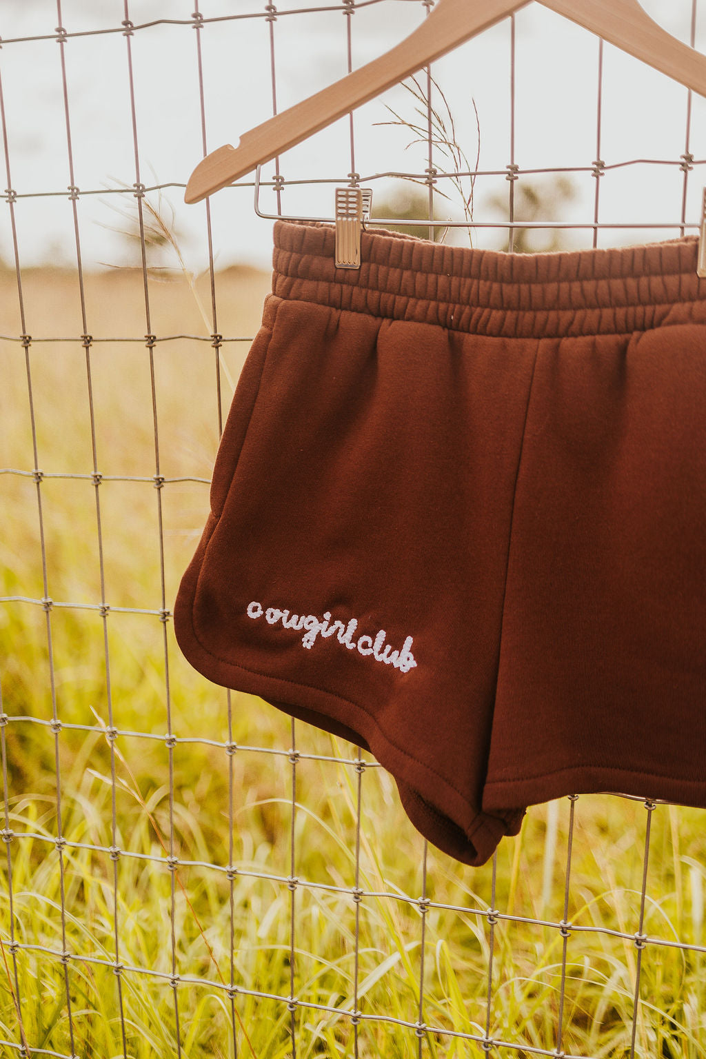 The Cowgirl Club Short in Brown