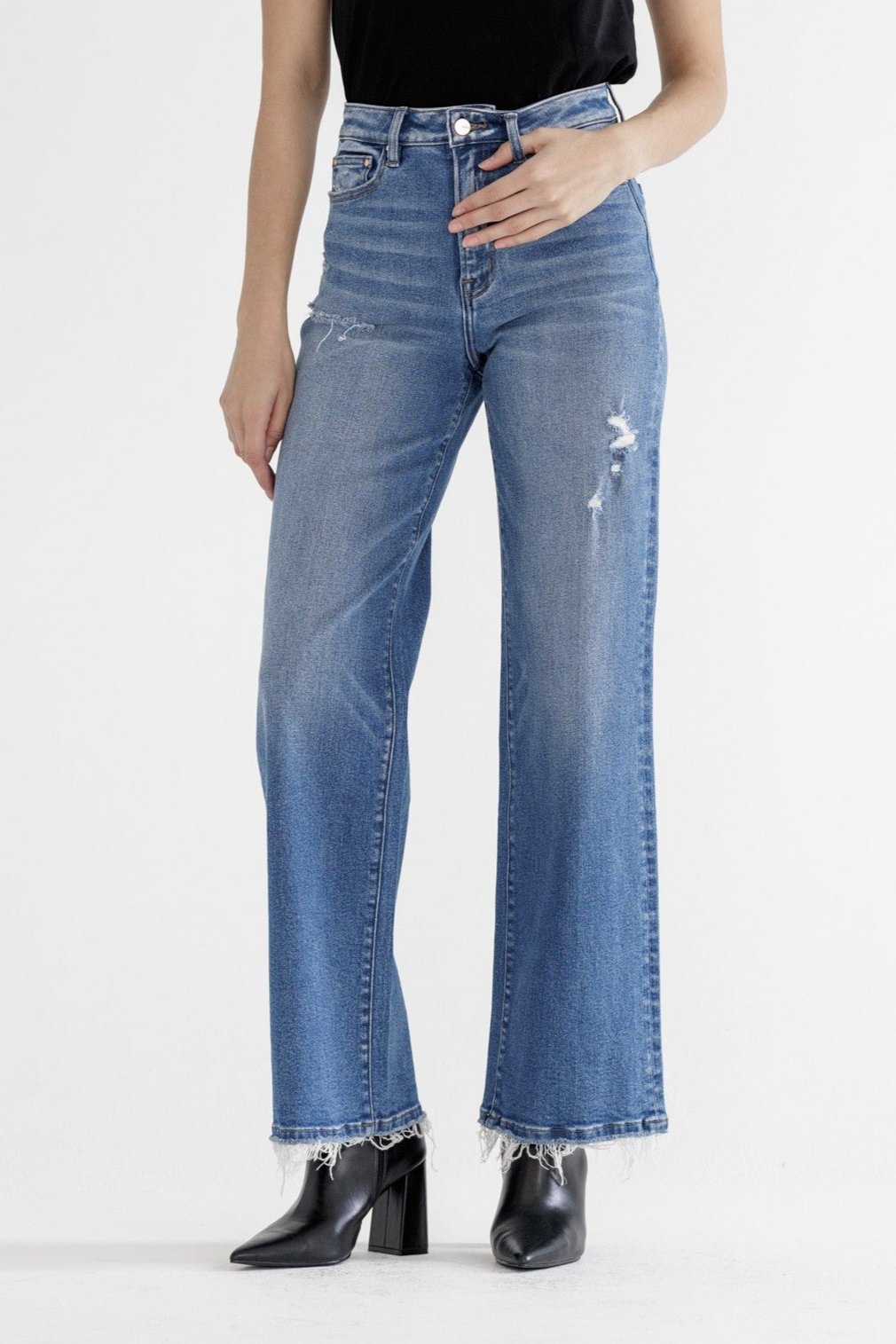 SALE The Halle Straight Leg Jean