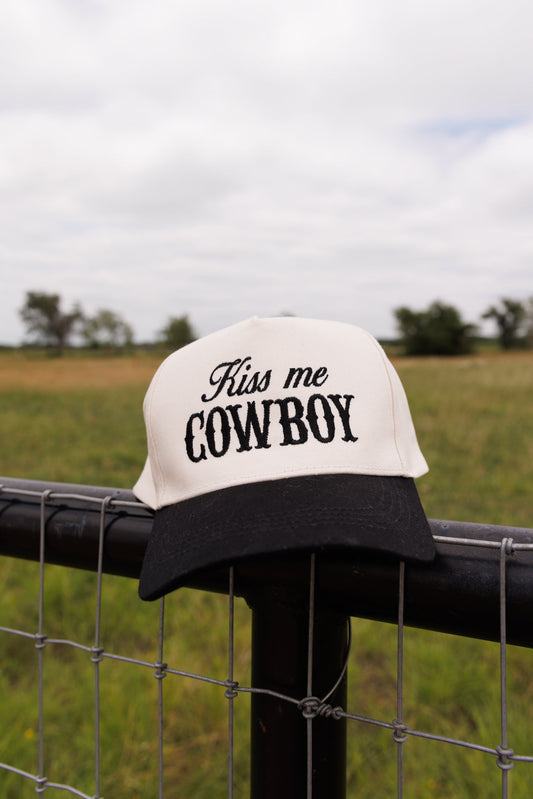 Kiss Me Cowboy Cap in Black