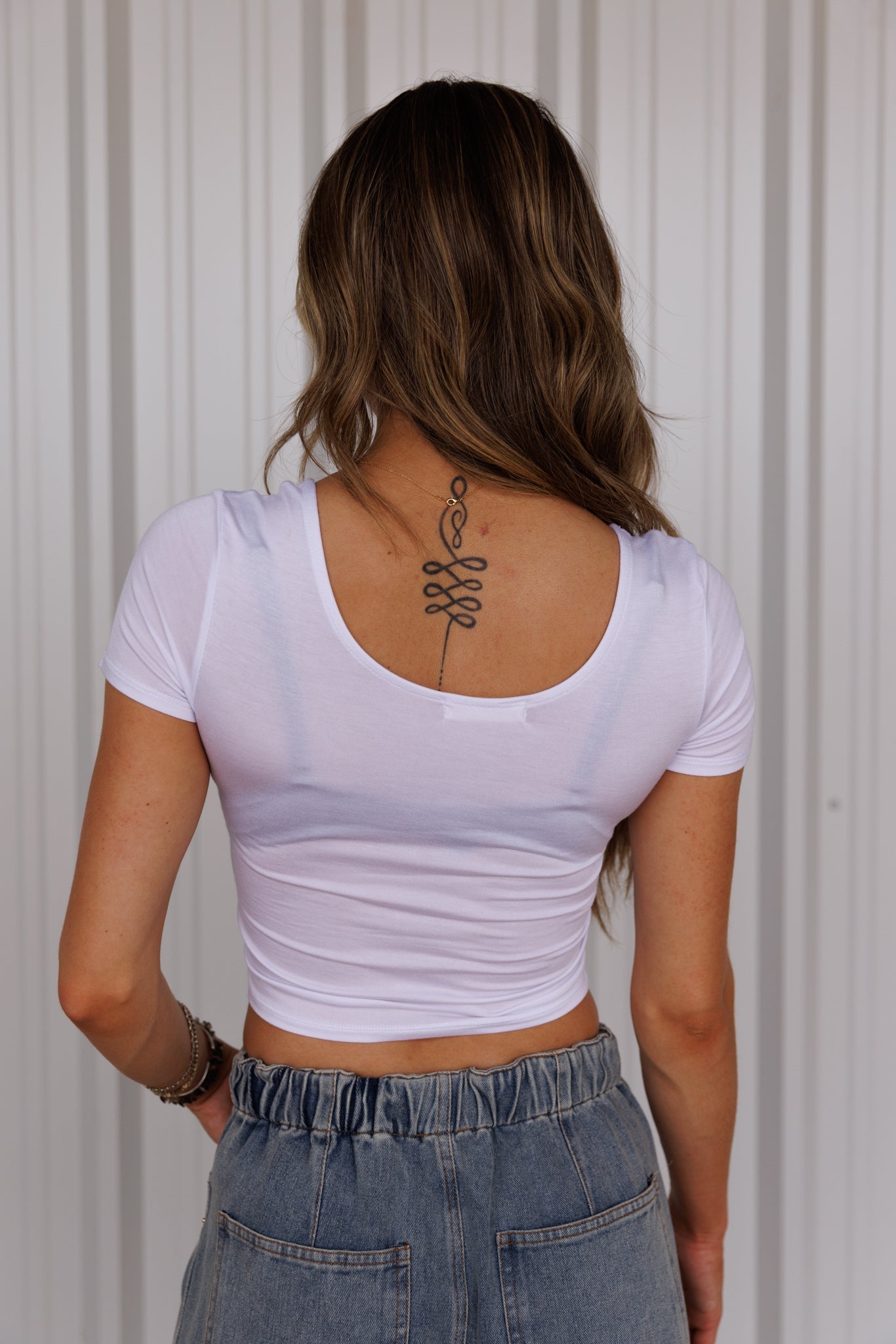 The Jacey Basic Top in White