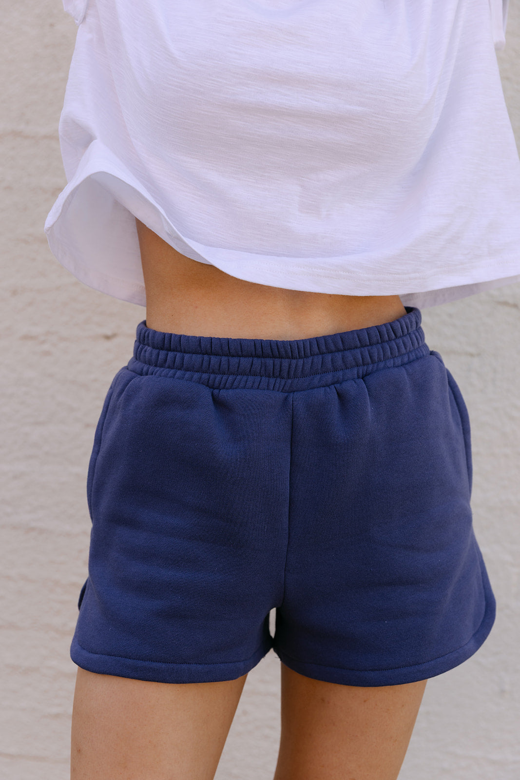 The Cowgirl Club Short in Indigo