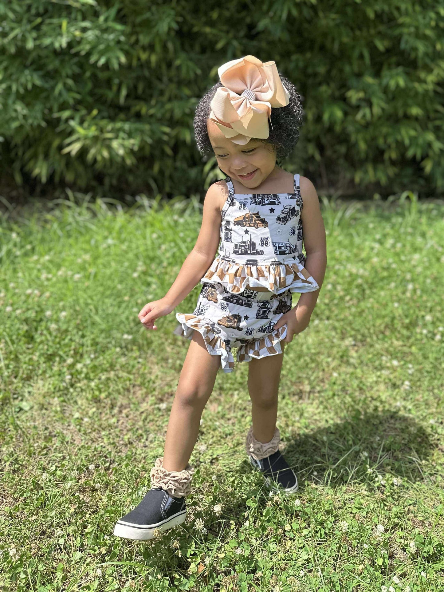 Sad Beige Semi Ruffled Set