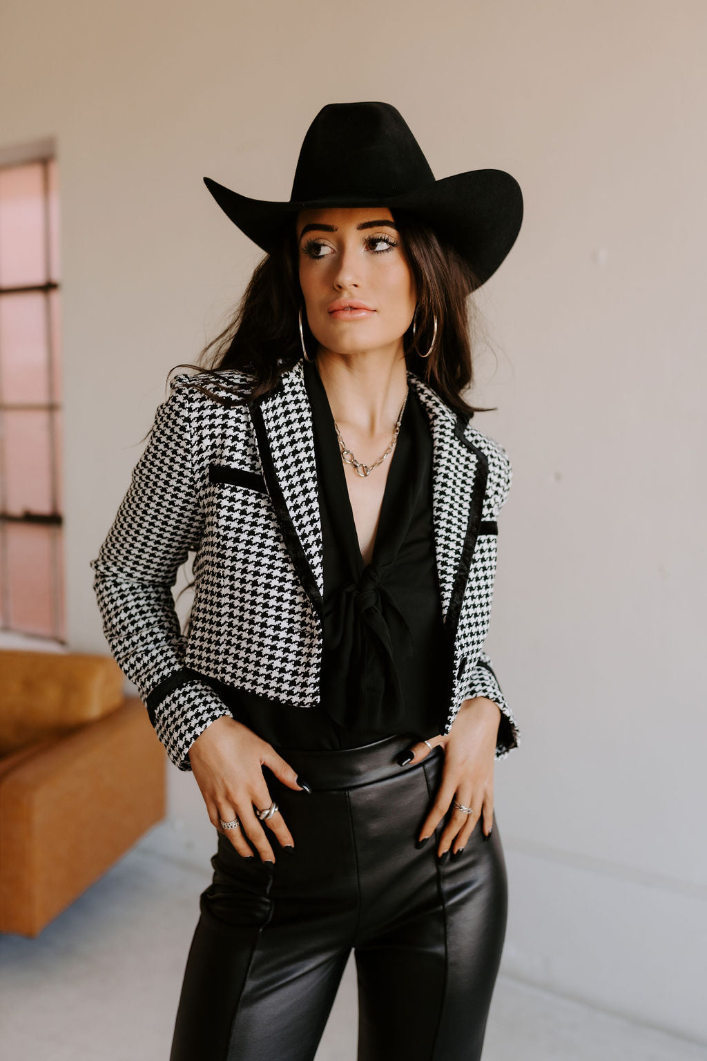 The Harlowe Horsebit Necklace in Silver